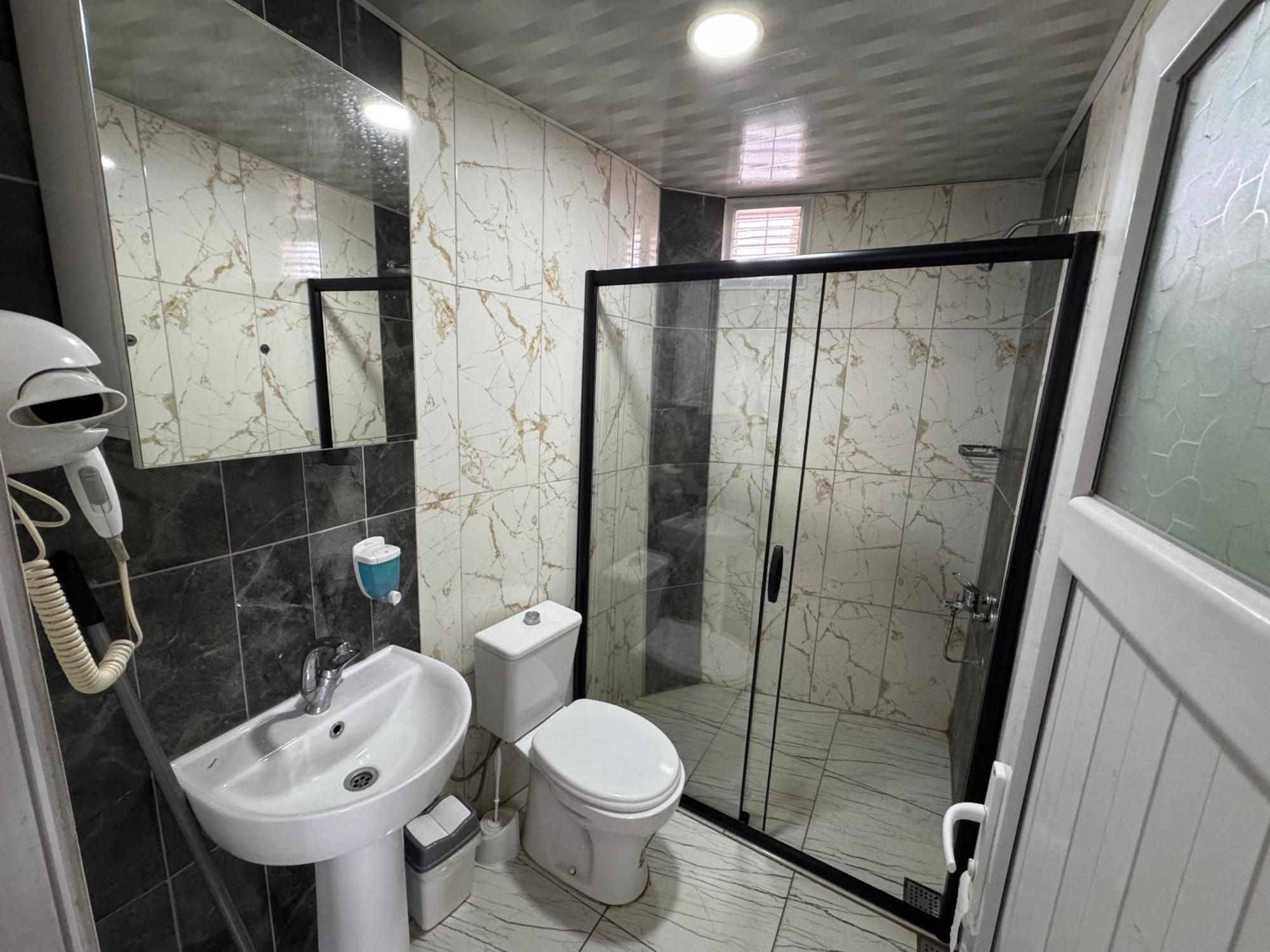 Ersoy Ege Apart Otel アンタルヤ エクステリア 写真